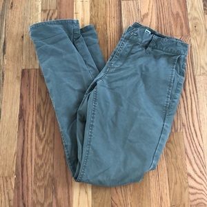 Men’s olive green pants from Empyre